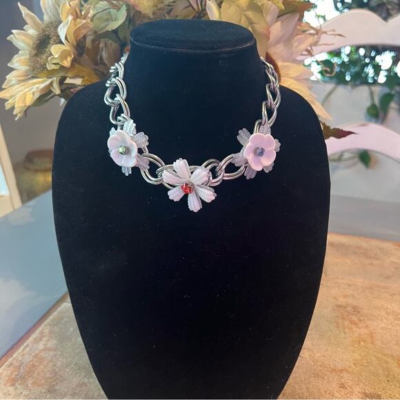 Sabika Chainlink Flower Crystal Silver Tone Necklace - Picture 2 of 9